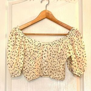 Princess Polly Told You So Ditsy Floral Puff Sleeve Smocked Crop Top Size 4